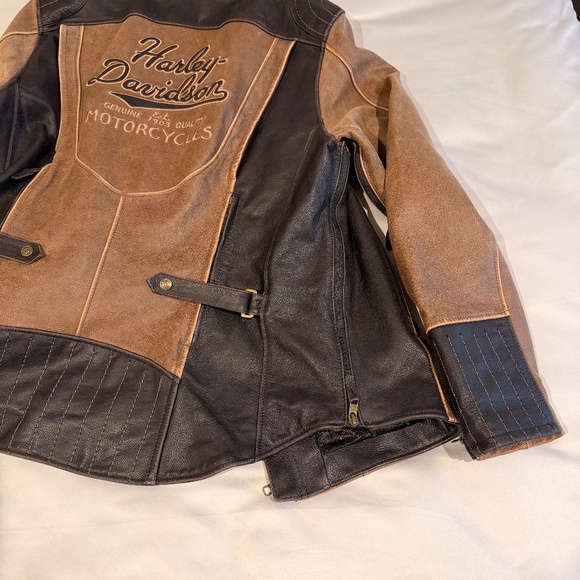 Harley Davidson Leather Motorcycle Jacket - Picture 4 of 13
